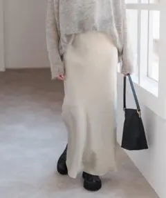 【美品】Spick & Span サテンフレアスカート
