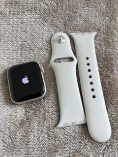 Apple Watch SE 40mm シルバー ホワイトバンド