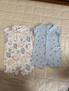 フルーツ柄と水色ロンパース2点セット