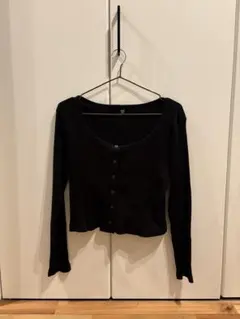 UNIQLOユニクロ黒のボタン付きカーディガントップス