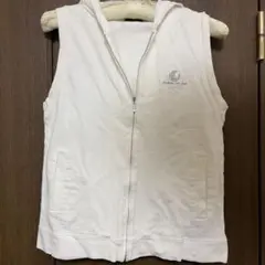 Comme ça ism ホワイト ノースリーブパーカー