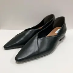 EVOL Vカット ソフトフラットシューズ ブラック 24.5cm