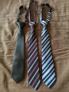 子供用ネクタイ COMME CA ISM他 3本セット