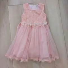 ピンクのレースドレス