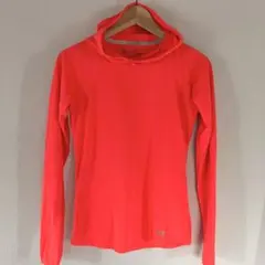 Under Armour アンダーアーマー　ヒートギア フード付き長袖Tシャツ