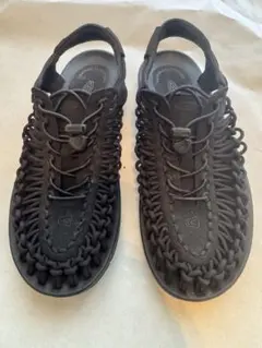 美品 KEEN UNEEK PLT オールジェンダー 厚底 ブラック 27cm - メルカリ