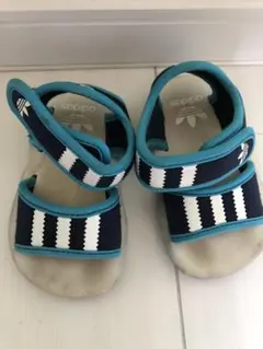 子供用　アディダス　キッズ　サンダル　12センチ　adidas キッズサンダル