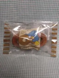 タキシードサム:ドーナツ風マスコット　サンリオ　シークレットマスコット　コンビニ