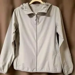 UNIQLO ポケッタブルUVカットパーカ Lサイズ グレー【美品】