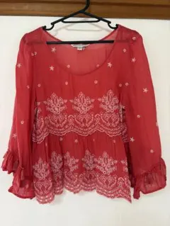 American Eagle Outfitters 刺繍ブラウス レッド Sのサムネイル