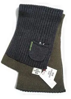 ユニクロ　アニヤハインドマーチ　ヒートテックニットマフラー