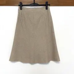 【美品】組曲 フレアスカート ベージュ サイズ2(M相当)のサムネイル