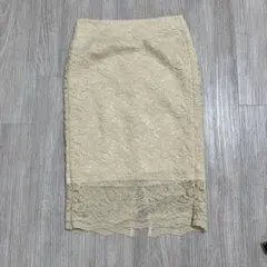 GU タイトスカート　レース柄
