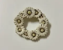 美品　小菅幸子　ブローチ　マーガレットのサムネイル