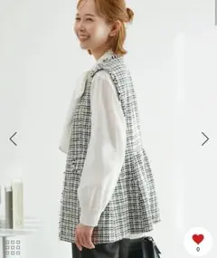 美品【ロペピクニック】リボンテープツイードパールボタンジレ　ベスト