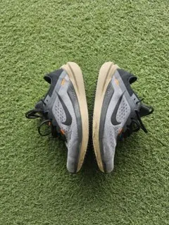 Nike ランニングシューズ グレー/ブラック/オレンジ