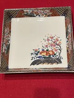 ◉セール！新品　有田焼　古伊万里　陶峰窯　献上古伊万里　角皿　大皿　盛皿　箱入りのサムネイル