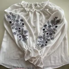 anyFAM花柄刺繍 長袖カットソー 130