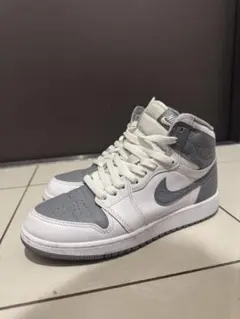 Nike Air Jordan 1 ホワイト/グレー ハイカット
