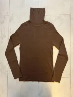 GU ニット　セーター　ブラウン　グレー　2枚セット