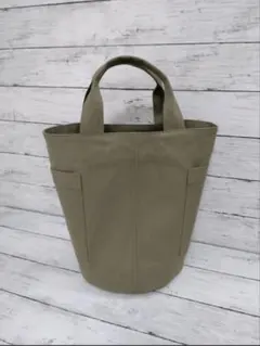 帆布のトートバッグ　オリーブグリーン