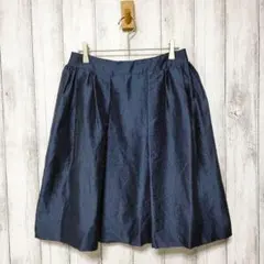 INED イネド　サイズ11　フレアスカート　光沢感