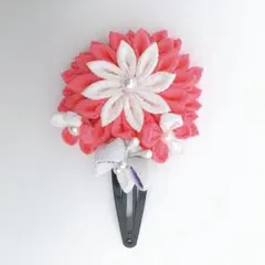 【メ12-162】ハンドメイド　つまみ細工　パッチンピン