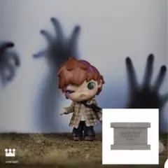 Hirono Monsters" Carnival 台座付き 2セット