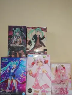 初音ミク 桜ミク　プライズフィギュア　まとめ売り　ラスカル　ガンダムのサムネイル