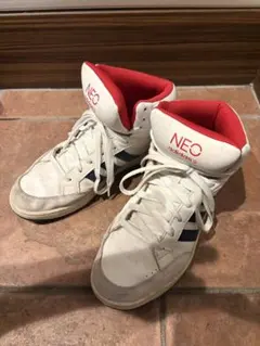 adidas NEO / ハイカットスニーカー / ホワイト / 赤 /人気色のサムネイル