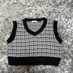 ノースリーブ　ニット　ベスト 黒　白　チェック柄
