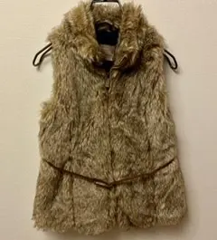Zara girls ファー ベスト　サイズ128