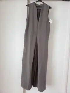 新品 サロペットパンツ