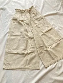 GU ベージュ ワイドパンツ 140サイズ