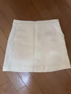 クリーム色ツイードミニスカート