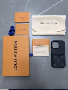 LOUIS VUITTON iPhone 13 Pro ケースのサムネイル