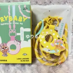 CRYBABY Vacation Mode On ロングストラップ 黄色