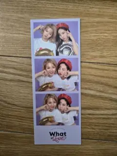 TWICE 　What is Love?　シール