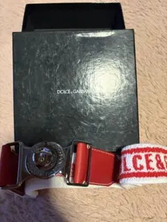 Dolce & Gabbana レッド ベルト 箱付きのサムネイル