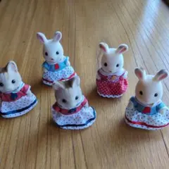 シルバニアファミリー ウサギの人形 5体セット　（mami様専用）