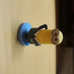 ミニオン　チョコエッグ エージェントティム