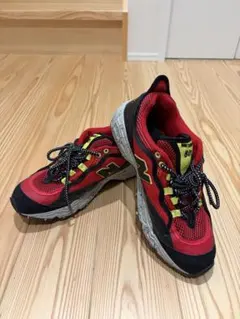 New Balance 801 レッド