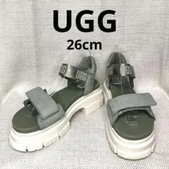 美品✨UGG 厚底 サンダル オリーブグリーン 26cmのサムネイル
