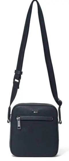 ブラック ショルダーバッグ