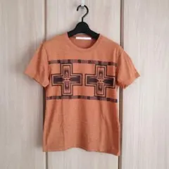 ステュディオス　半袖Tシャツ　ブラウン　カットソー ティーシャツのサムネイル