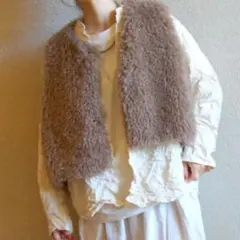 ジャーナルスタンダードラックス カーリーショートベスト 人気完売