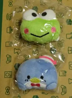 サンリオ　はぴだんぶい つかまりぬいぐるみバッジ 　２種