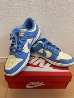 ブルー スニーカー