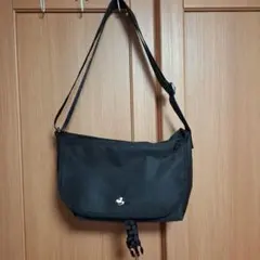 ミッキーマウス刺繍 ブラックショルダーバッグ