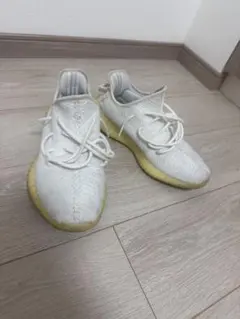 adidas YEEZY BOOST 350 V2 Cream Whiteのサムネイル
